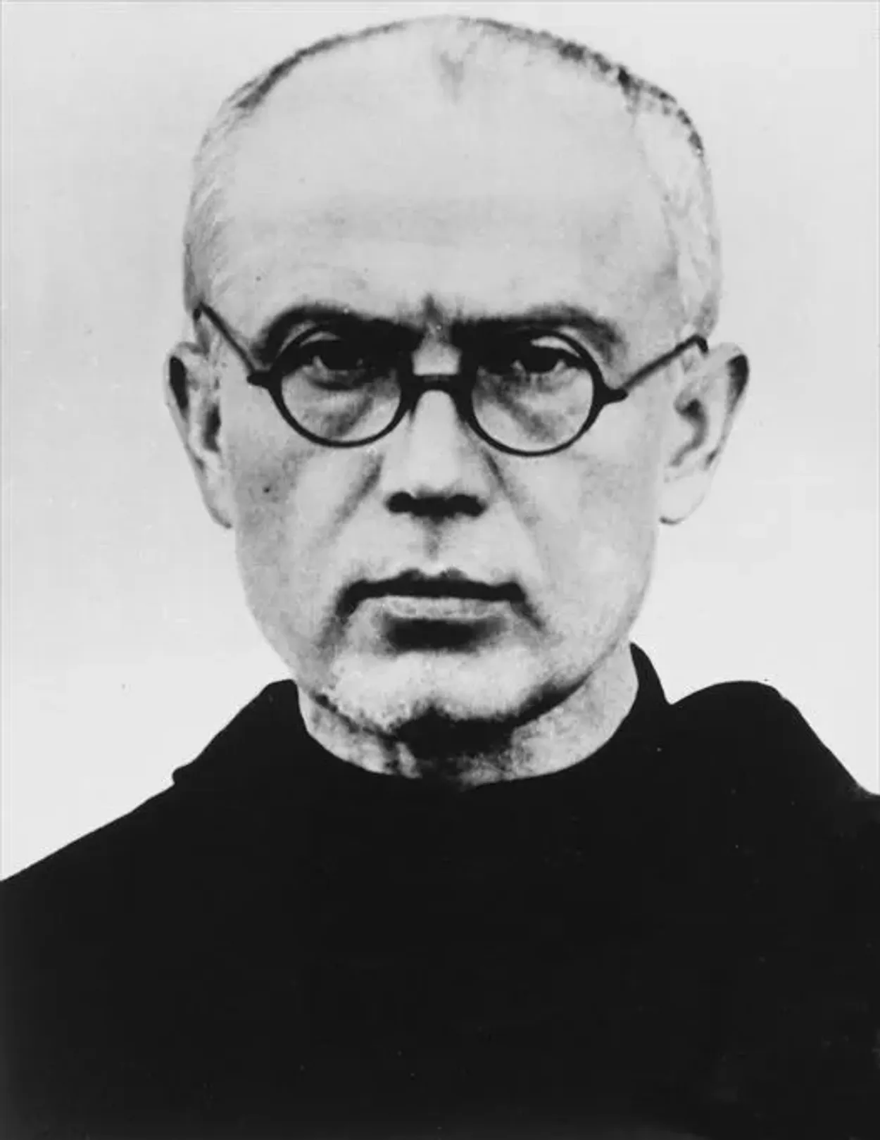 Cover for The Life and Death of St. Maximillian Kolbe
